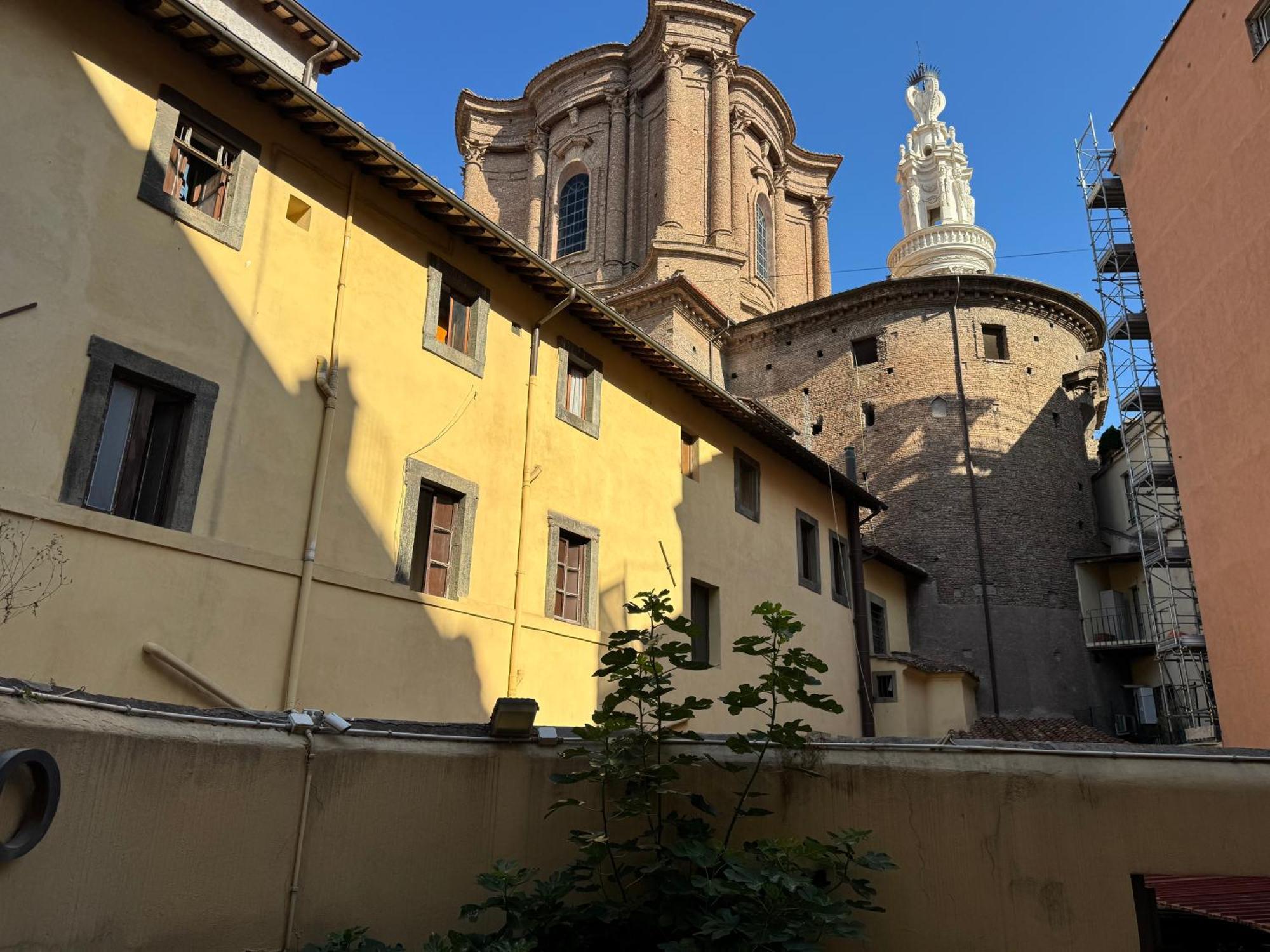 Spagna Ave, Rome